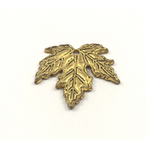 Maple leaf pendant antique gold 27x26mm